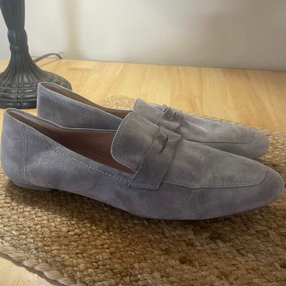 Stuart Weitzman Gray Suede Loafers, S88 - Picture 4 of 7
